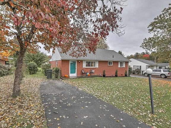 2nd image of 113 Francis Dr