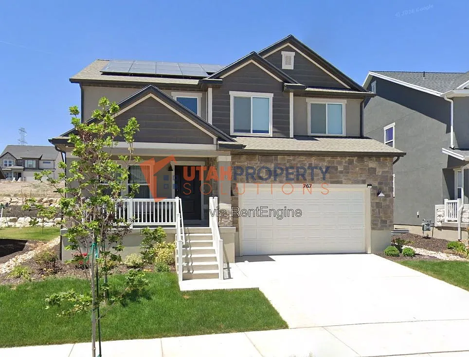 4 bed, 2.5 bath, 3379 sqft, $2,645 — Photo 1