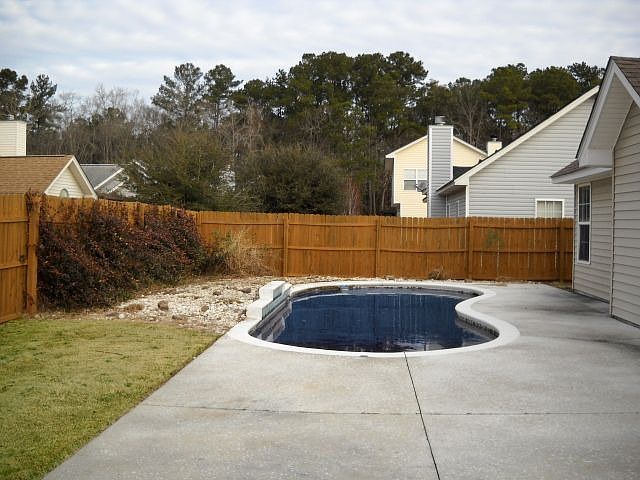 2nd image of 3 Otter Rd