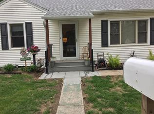 909 9th St, Aurora, NE 68818