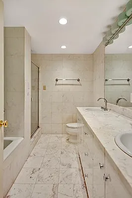 Rented by Keller Williams NYC | media 27
