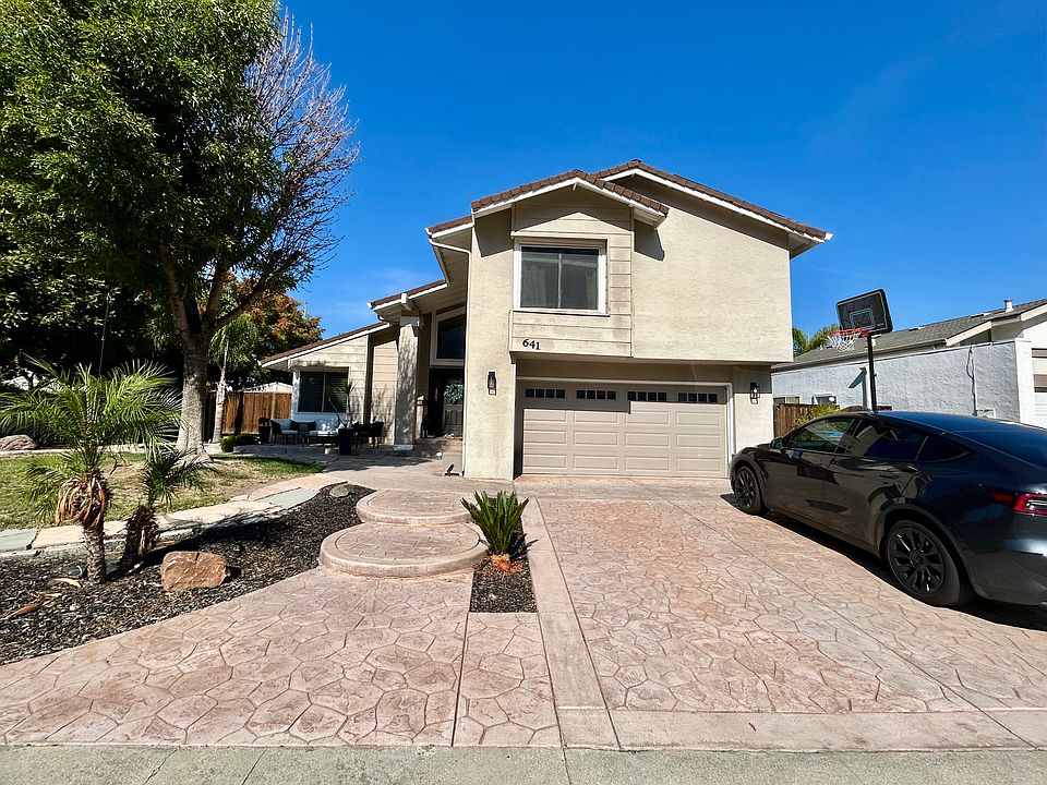 1st image of 641 Brenda Lee Dr