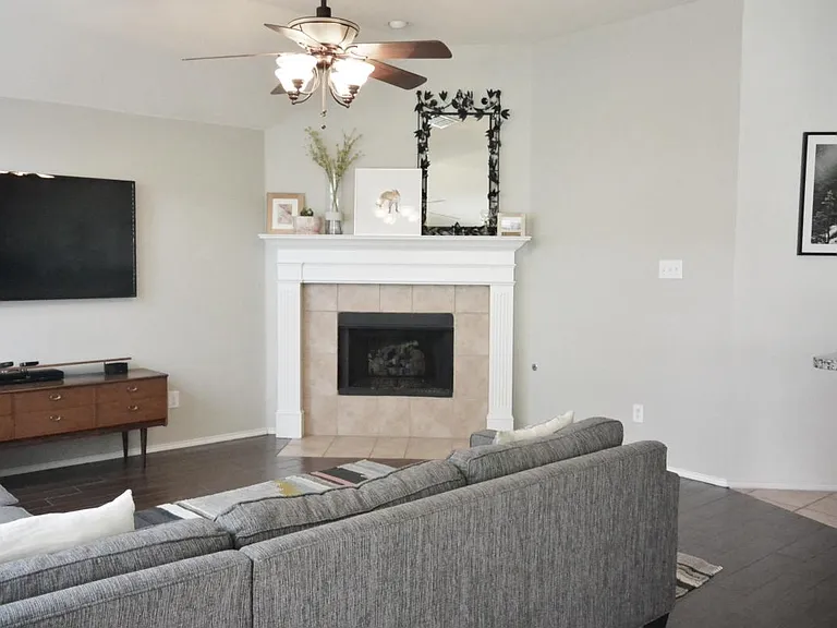 Gas Log Fireplace