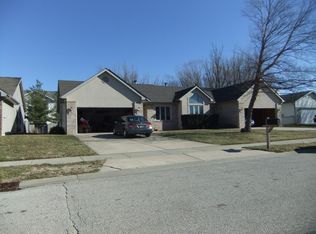 2806 Findley Dr, Springfield, IL 62704