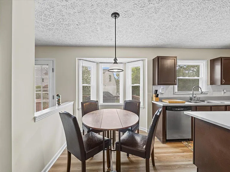 6 Wavecrest Ct — Photo 30