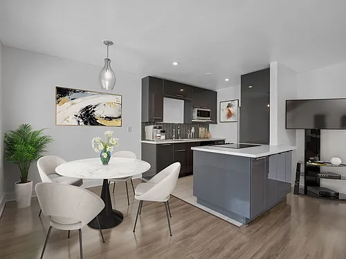 Floor plan 305