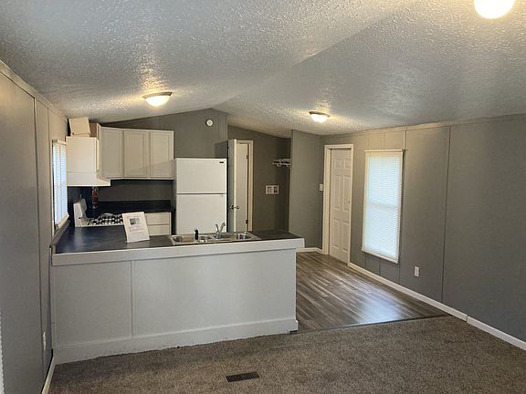 3rd image of 530 Reynolds Dr #36