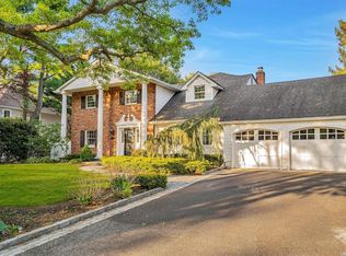 7 Sunhill Rd, Nesconset, NY 11767