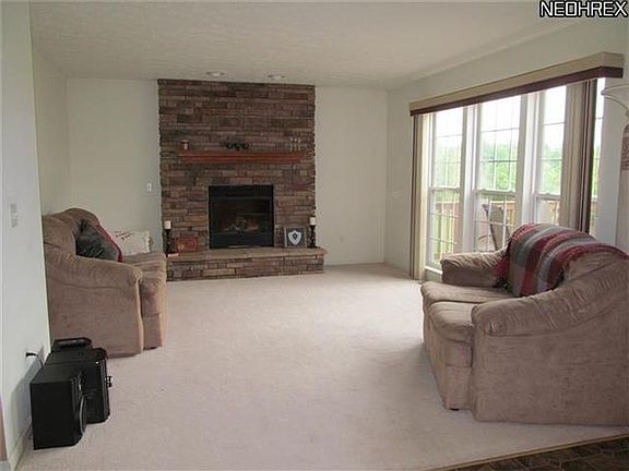 4th image of 547 Rolling Brooke Way