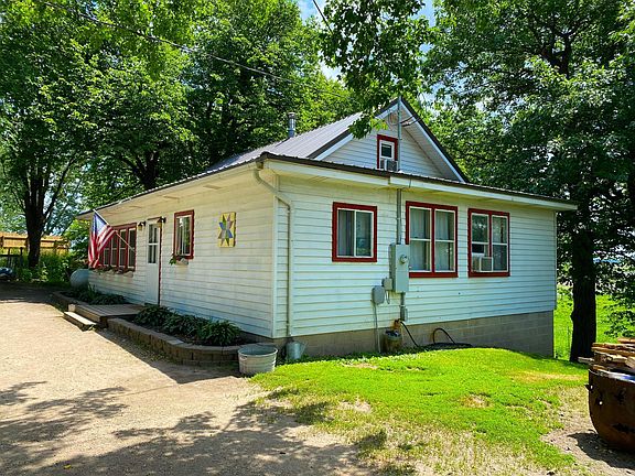 3rd image of 85295 S Island Cir