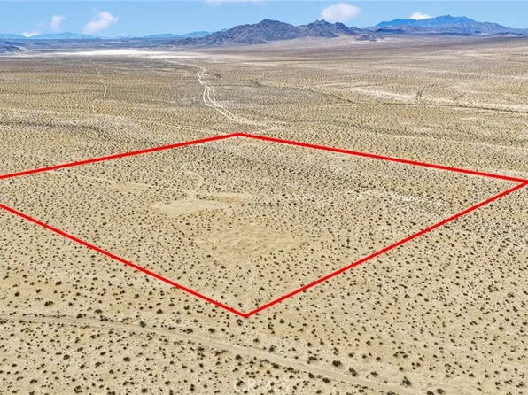 1 Paddington Way, Lucerne Valley, CA 92356