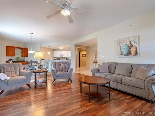 398 Regatta Bay Dr Unit 2B, Lake Ozark, MO 65049