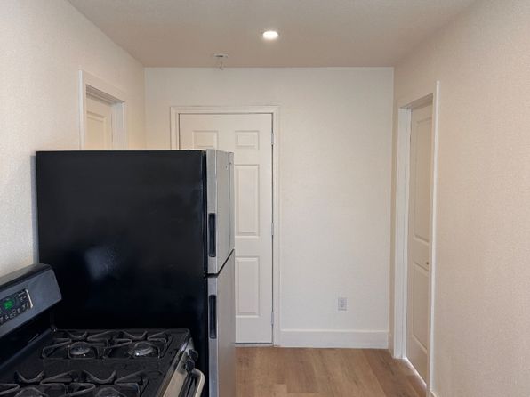 410 Randall St