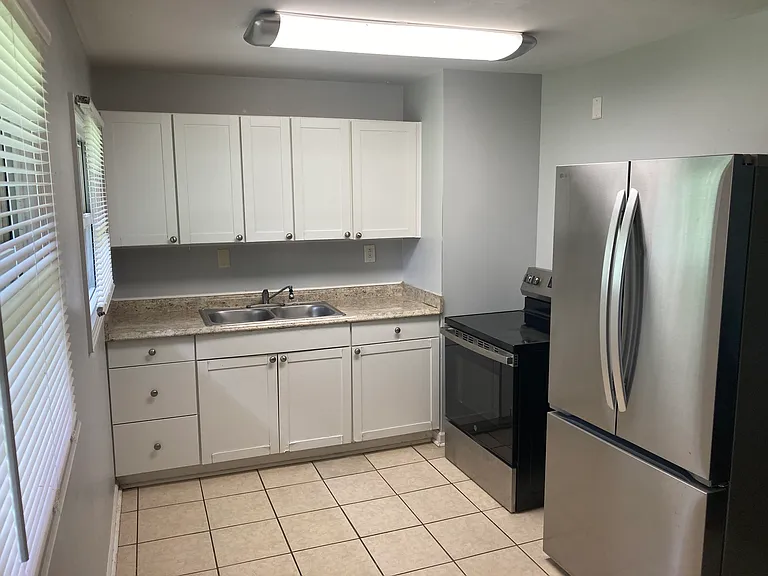 111 Trinity Dr — Photo 6
