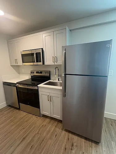 2424 E Denny Way Photo 1