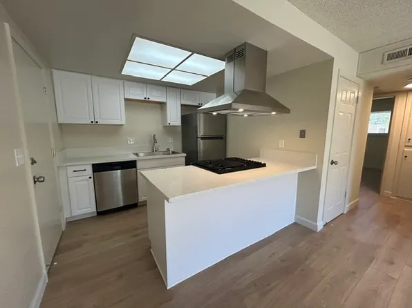 2 Bedroom Duplex, 4139-4141 Cuny Ave, Sacramento, CA 95823