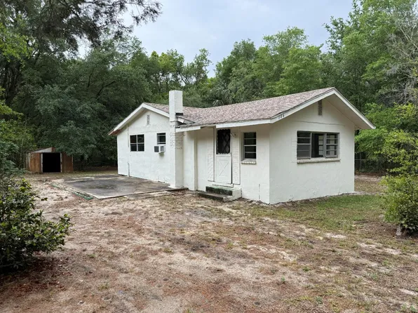 106 Slater Ln, Hawthorne, FL 32640