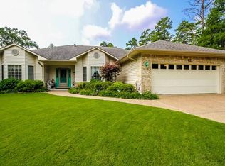 12 Coronado Dr, Hot Springs Village, AR 71909