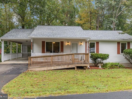 11316 Commanche Rd, Lusby, MD 20657