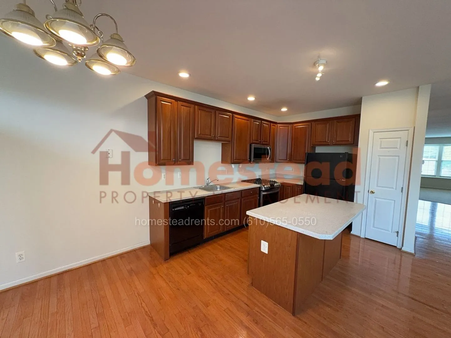 Townhome For Rent In Glen Mills — Photo 2