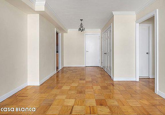 5th image of 401 E 89th St APT 12F