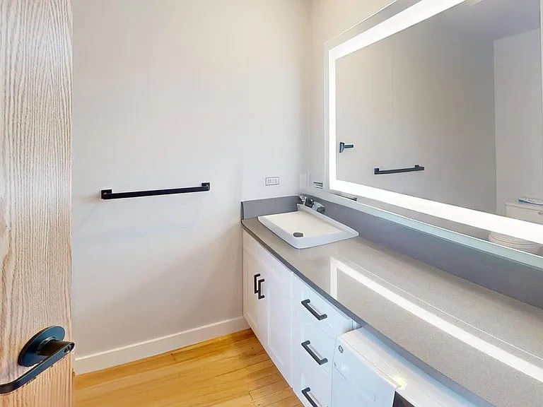 2845 Marine Dr #5 — Photo 5