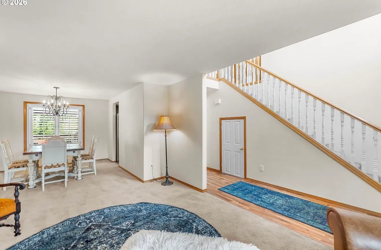 4 bed, 2.5 bath, 2082 sqft, $3,300 — Photo 4