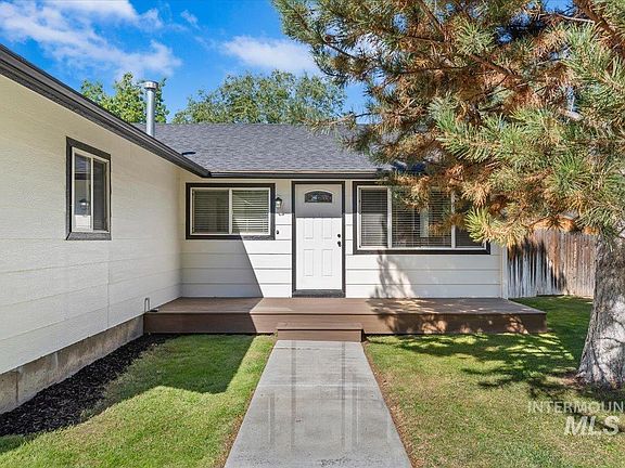 4th image of 10986 W Wildrose Ct