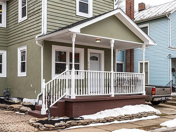 4th image of 818 E Sycamore St