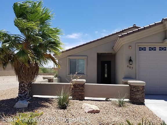 3rd image of 667 Grand Island Cir