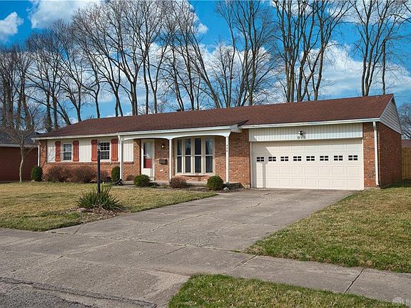 4th image of 998 Crestview Dr