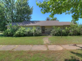 300 W Delaware St, Cleveland, OK 74020