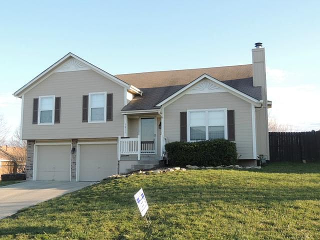 1st image of 1215 Hampton Ct
