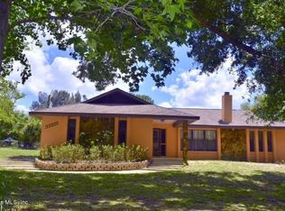 15621 SE 150th Ave, Weirsdale, FL 32195