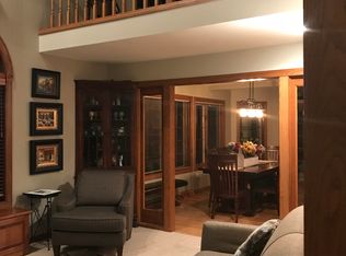 N49W25648 McKerrow Dr, Pewaukee, WI 53072