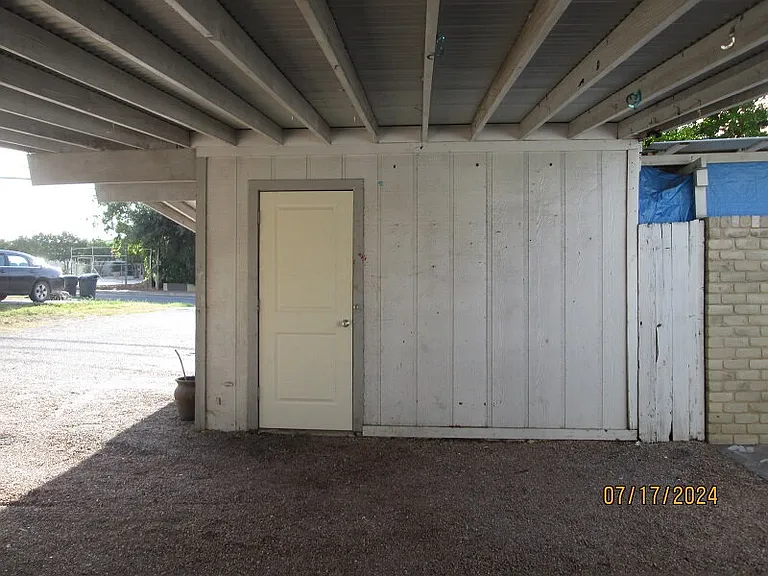 4431 Myrna Dr — Photo 12