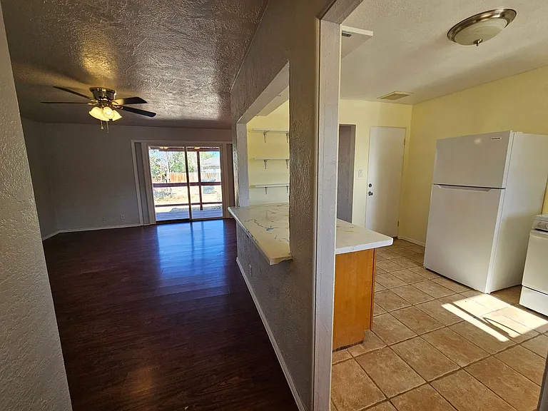 1509 Cuba Ave — Photo 3