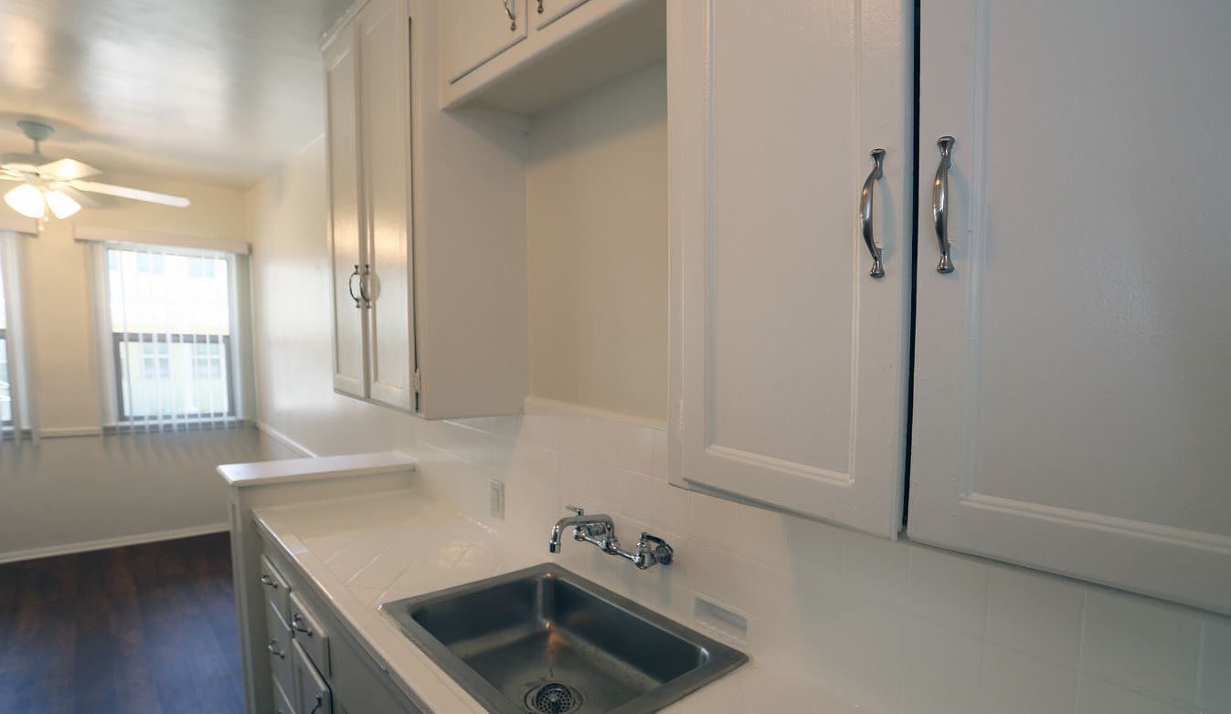 pet care center slauson