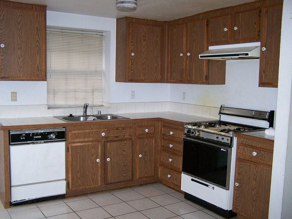 2nd image of 5640 Riverside Dr APT 60