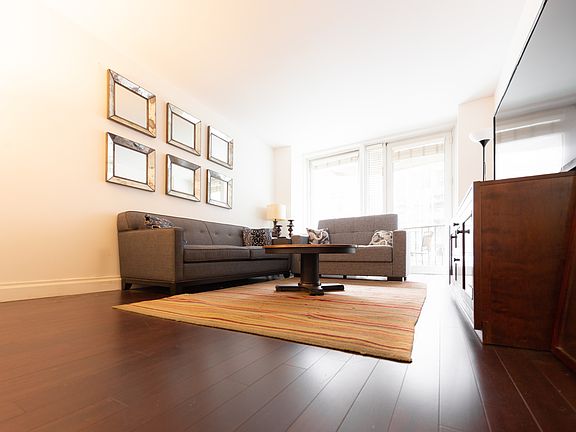 3rd image of 212 E 47th St APT 8F