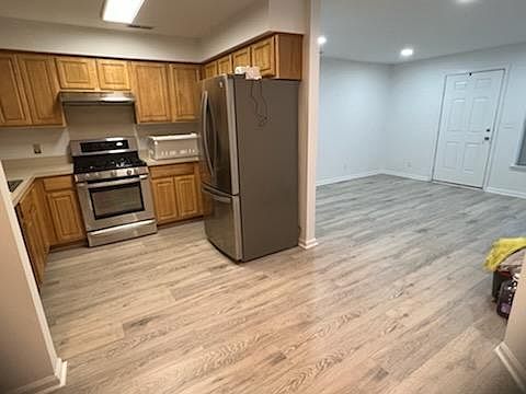 Kitchen /