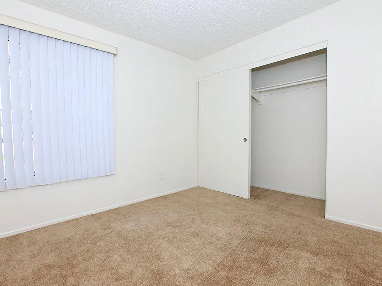 2944 Frontera St — Photo 48
