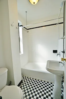 Rented by Best Apartments North Inc | media 20