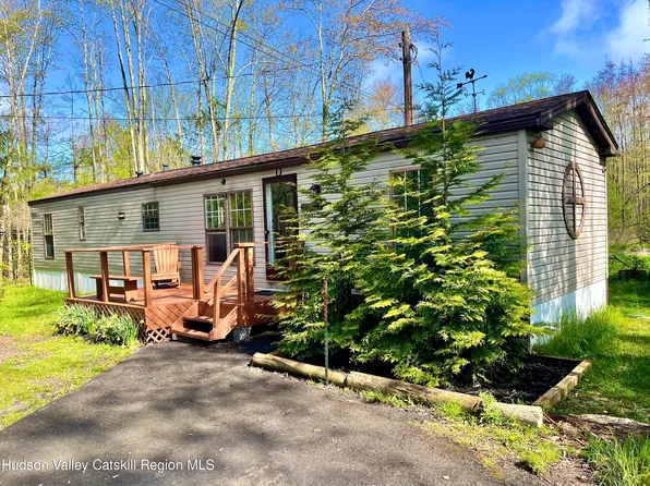 182 River Road, Rosendale, NY 12472