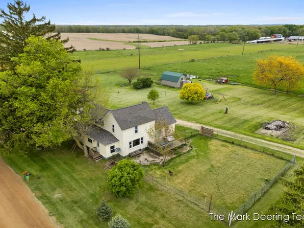 2090 N Shaytown Rd, Vermontville, MI 49096