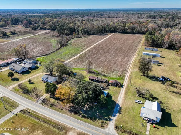 125 Plina Lane, Beulaville, NC 28518