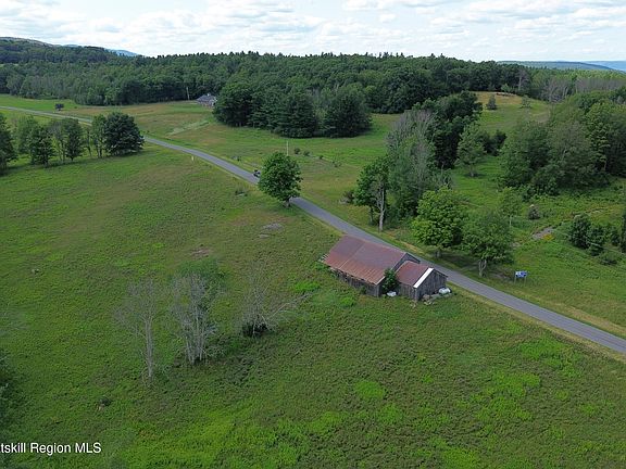 4th image of 172 Hank Oliver Road
