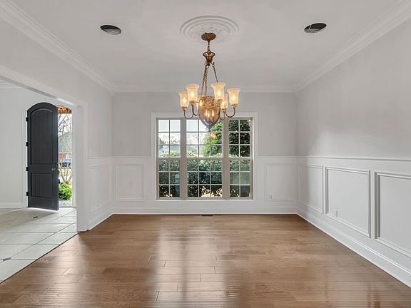 5th image of 18971 Wentworth Dr