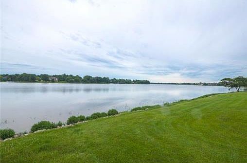 2nd image of 4409 SW Gull Point Dr