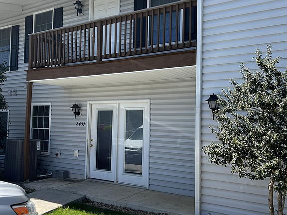 2nd image of 2457 Millwood Loop